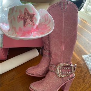 Pink DollsKill Rhinestone boots. Wore once I’m excellent condition. Size 7